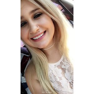 Meet your Posher, Mallory